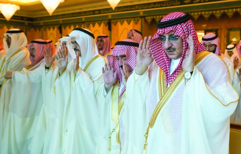 الأمير محمد بن نايف خلال صلاة العيد