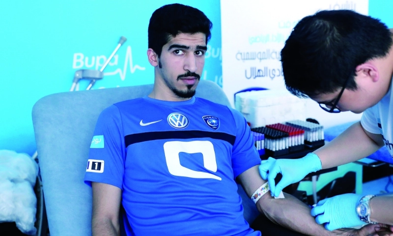 جانب من الفحوصات الطبية للاعبي الهلال (موقع الهلال)