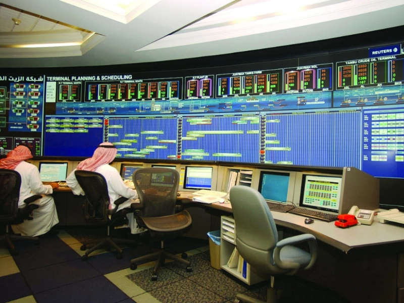 مركز متابعة الإنتاج في أرامكو السعودية (مكة)