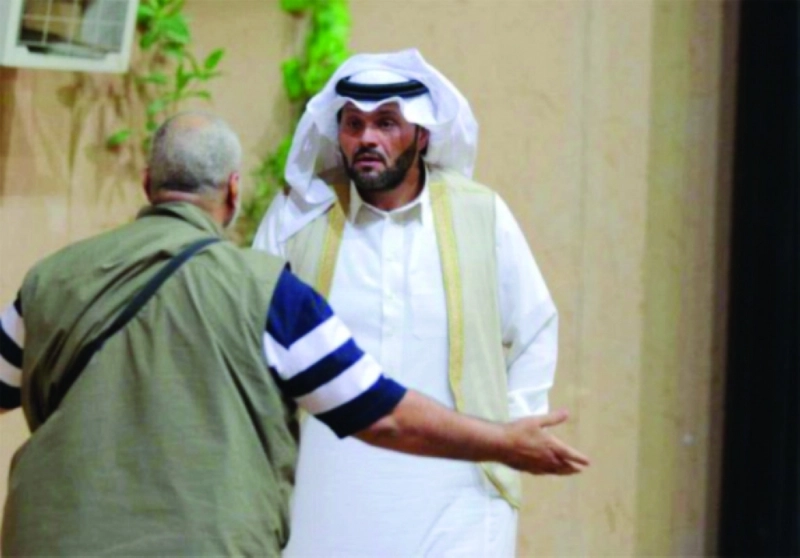 يوسف الجراح في أحد مشاهد المسرحية (مكة)