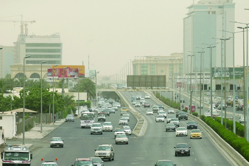 انعدام الرؤية أمس في جدة (ثامر الفرج)