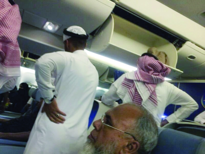 عدم الالتزام بالمقاعد يسبب الإزعاج (مكة)