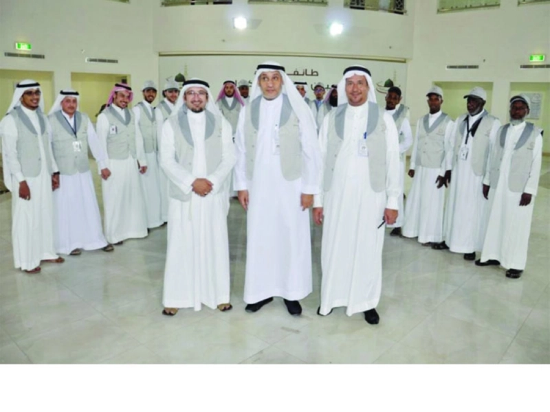 الزي الموحد لأدلاء المدينة (مكة)