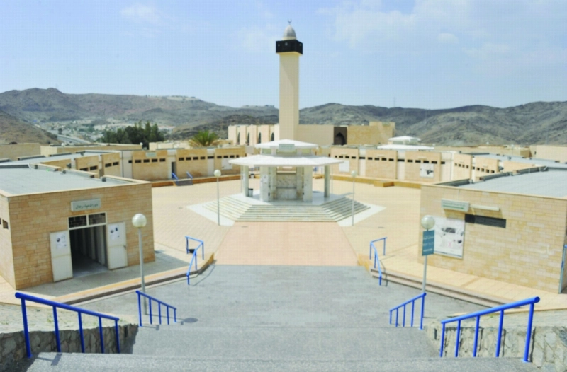 جانب من تهيئة مسجد ميقات السيل الكبير (مكة)