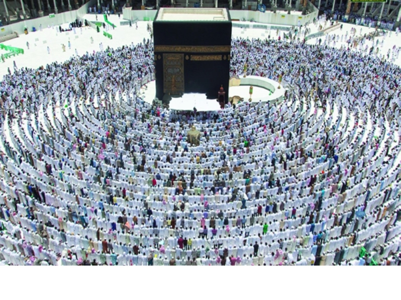 جموع المصلين في المسجد الحرام (مكة)