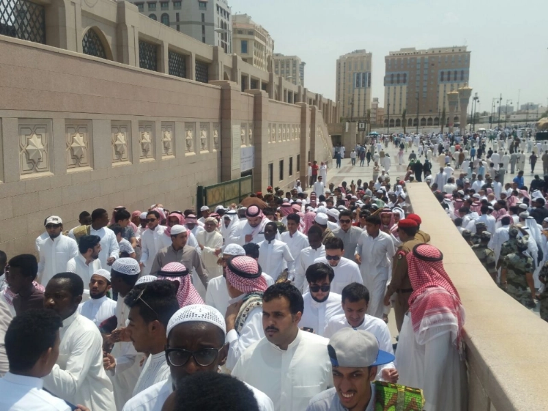 جثمان الفقيد إلى مقبرة البقيع