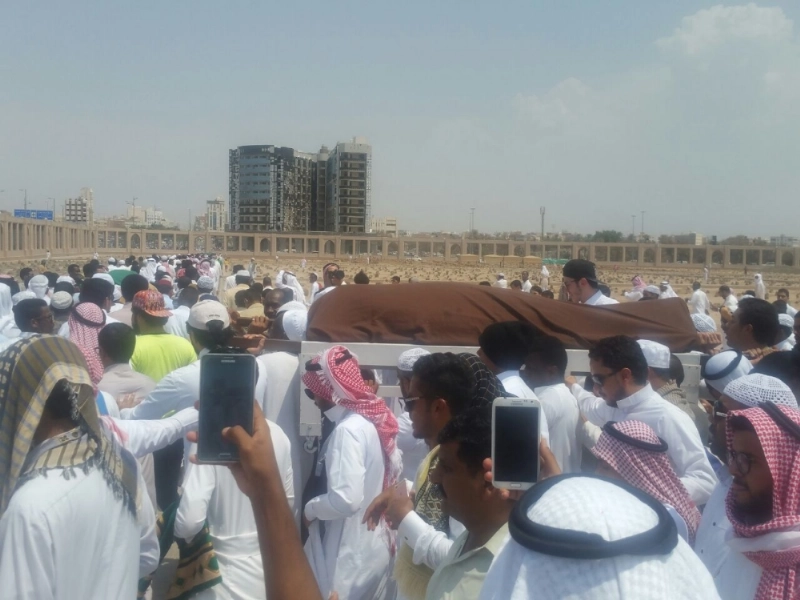 جثمان الفقيد داخل البقيع