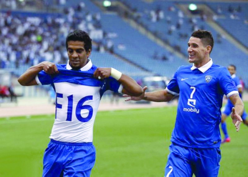 يوسف السالم يحتفل بأحد أهدافه مع الهلال (مكة)