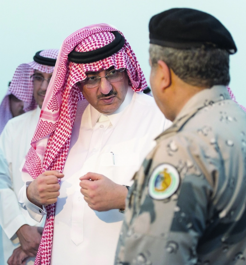 الأمير محمد بن نايف خلال جولته التفقدية (واس)