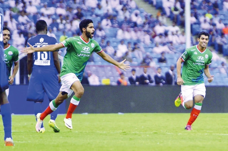 هزاع الهزاع محتفلا بهدف تعادل الاتفاق مع الهلال (إعلامي الاتفاق)