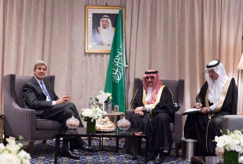 ولي العهد خلال المباحثات الثنائية مع جون كيري (واس)
