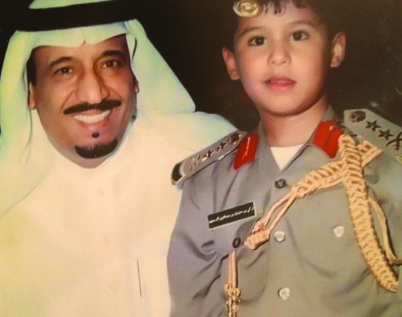 الملك سلمان ونجله الأمير تركي