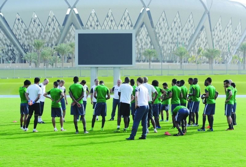 حصة تدريبية للمنتخب السعودي بملعب الجوهرة (مكة)