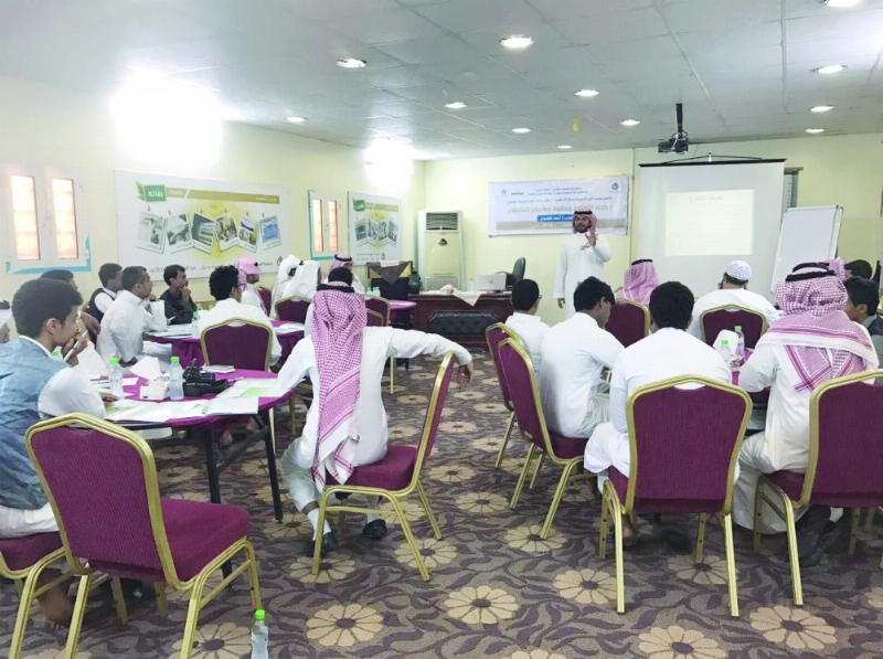 من ورشة تكاتف في جازان (واس)