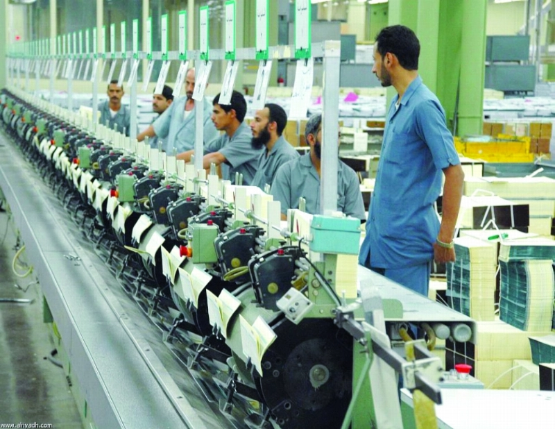 من مراحل إعداد المصاحف في مجمع الملك فهد (مكة)