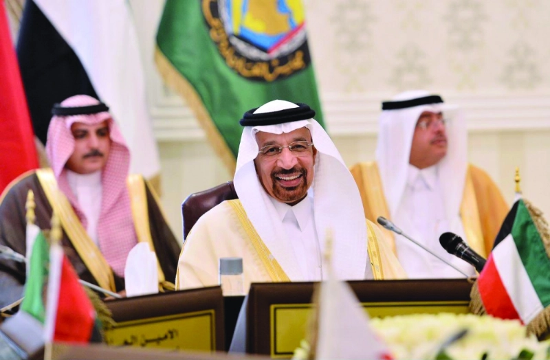 الفالح خلال اجتماع وزراء الطاقة الخليجيين بالرياض أمس (مكة)
