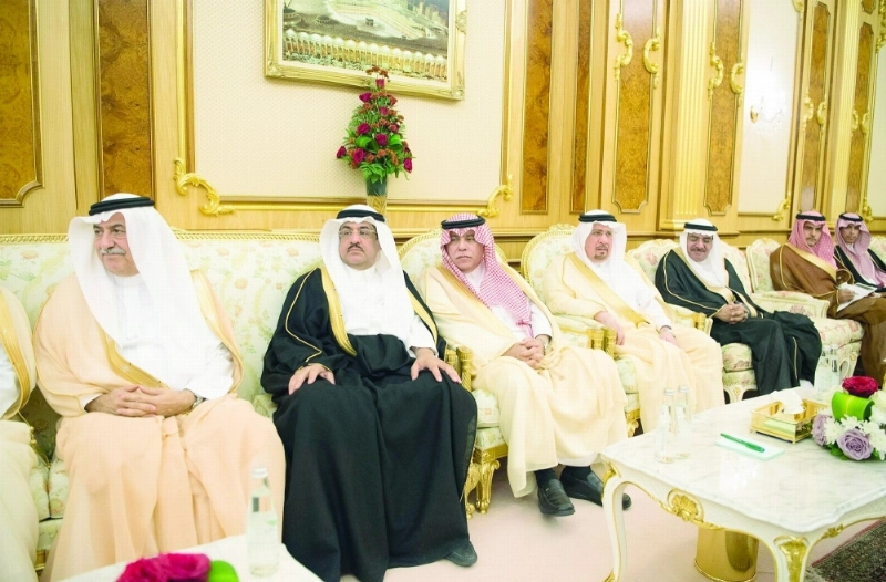 عدد من الوزراء خلال اللقاء