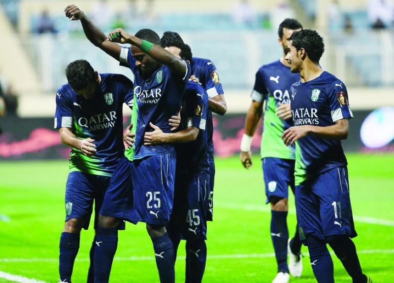 فرحة لاعب الأهلي معتز هوساوي بهدفه في هجر أمس الأول (إعلامي الأهلي)