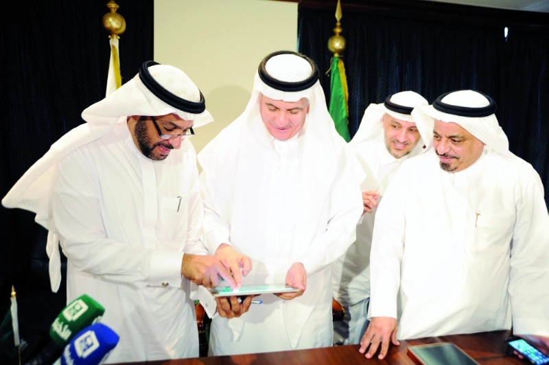 جانب من تدشين البوابة (مكة)