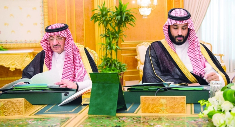 الأميران محمد بن نايف ومحمد بن سلمان خلال الجلسة