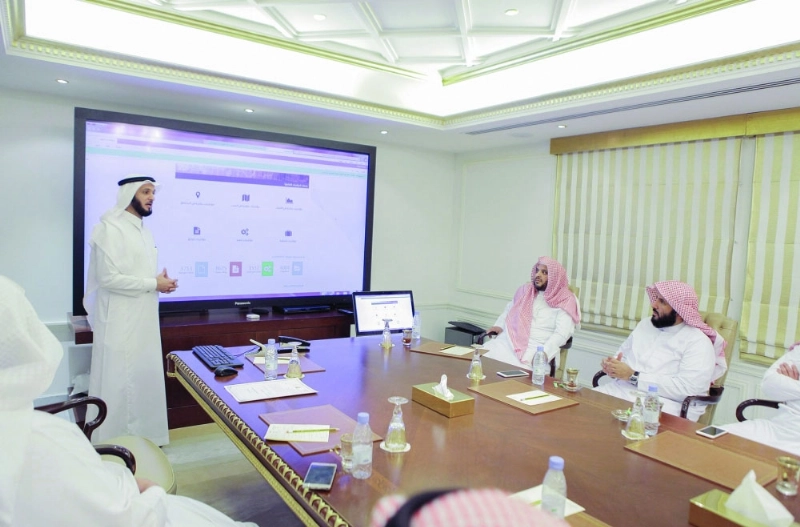 وليد الصمعاني خلال تدشين بوابة المؤشرات العدلية الالكترونية (مكة)