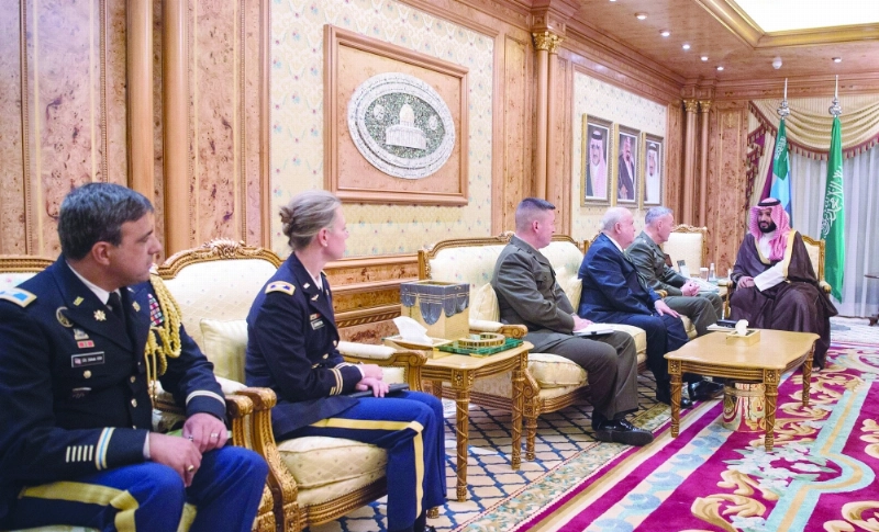 الأمير محمد بن سلمان خلال لقائه جوزيف دانفورد والوفد المرافق
