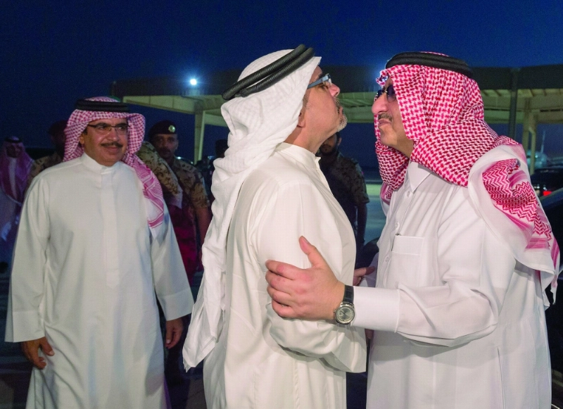 الأمير محمد بن نايف لدى مغادرته مقر التمرين