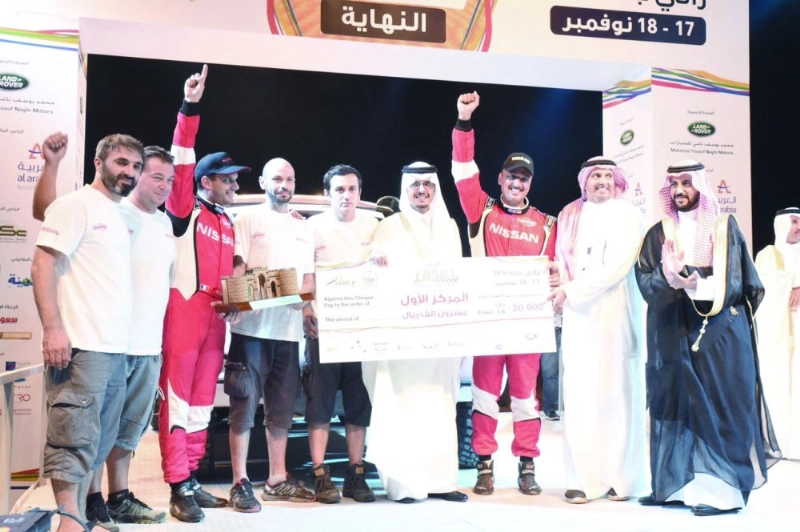 سلطان الفيصل يتوج القطري عادل حسين بطل رالى جدة (مكة)