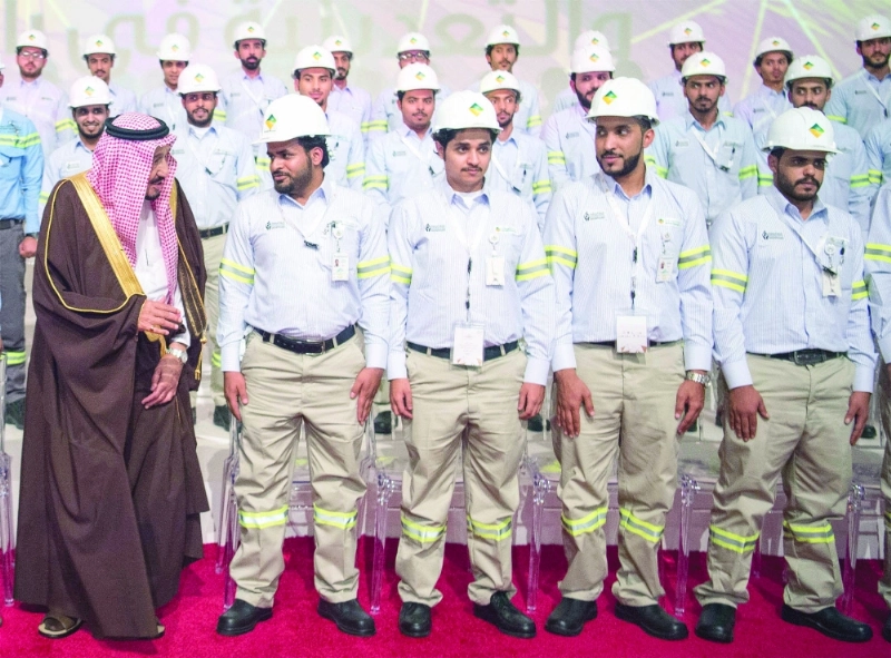 .. وأثناء حديث أبوي مع أحد العاملين في مشروعات رأس الخير