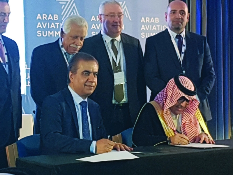 من أعمال مؤتمر قمة الطيران العربي بالأردن (مكة)