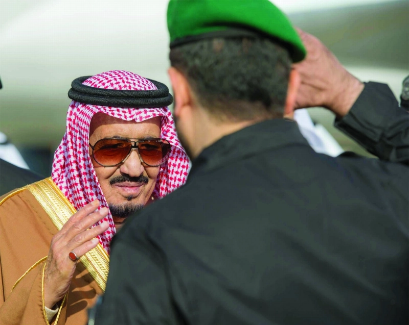 الملك سلمان لدى وصوله الرياض
