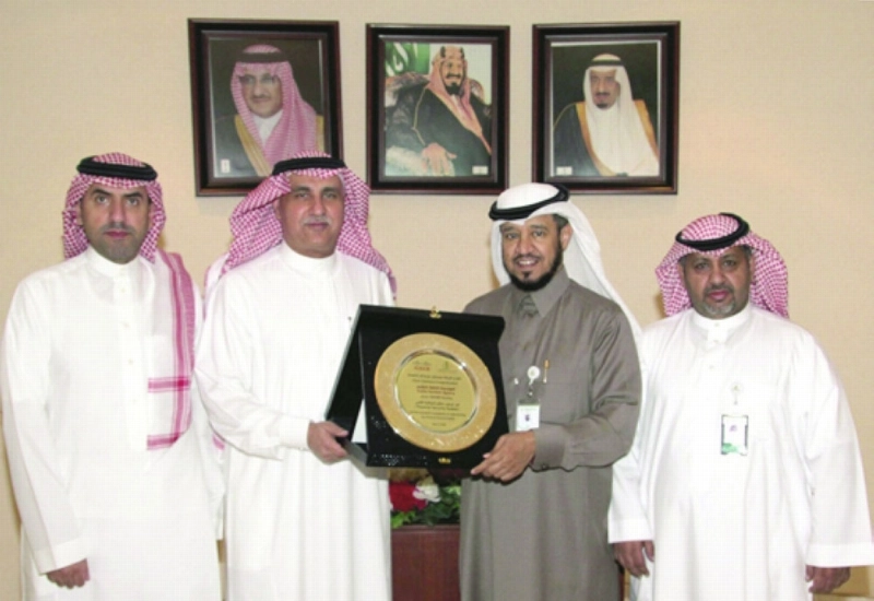 من تكريم مؤسسة التقاعد (مكة)