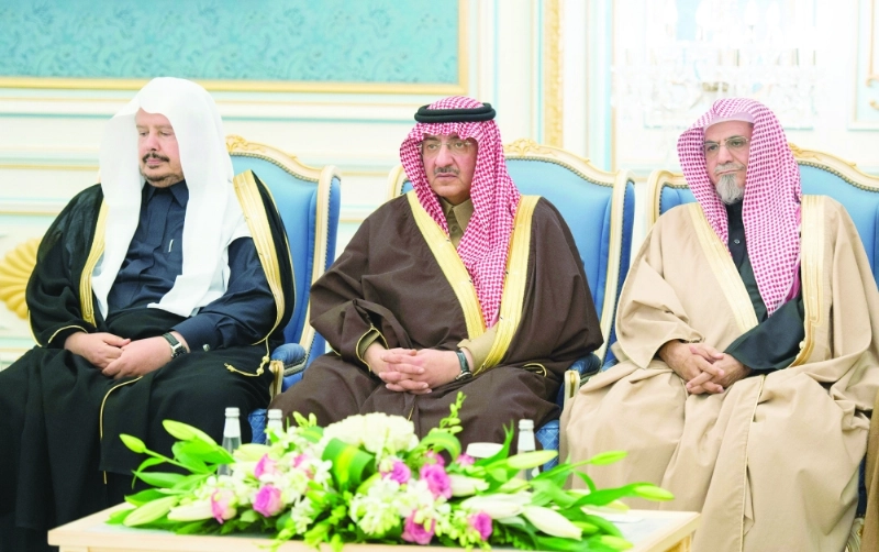 .. ولدى أداء أعضاء المجلس القسم