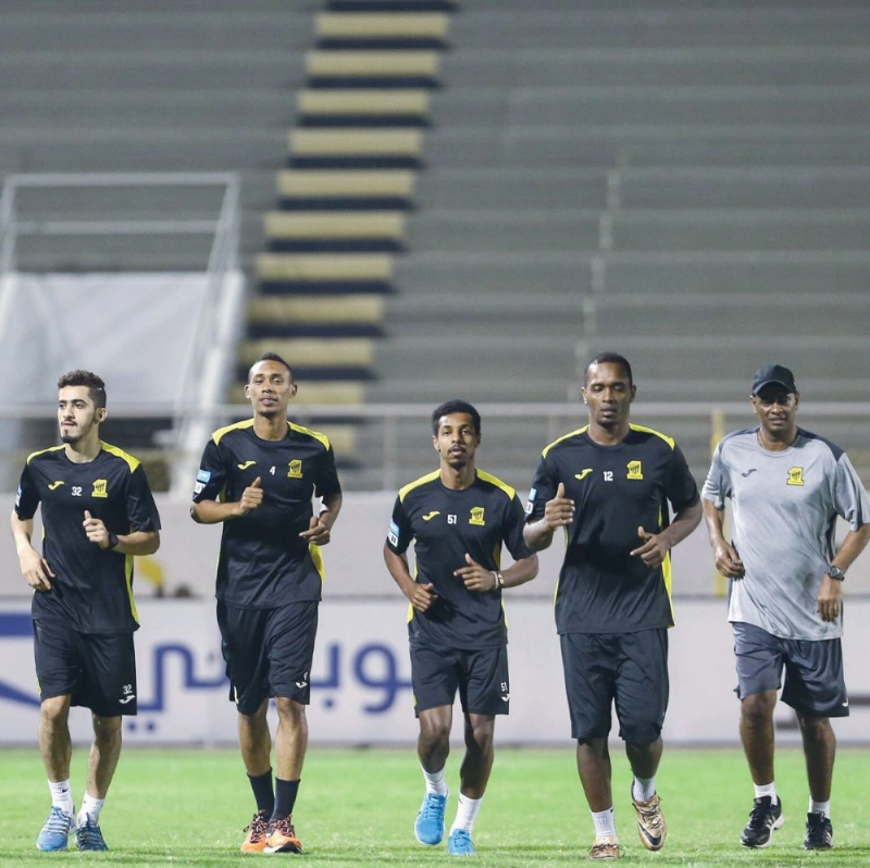 جانب من تدريبات الاتحاد اللياقية (إعلامي الاتحاد)
