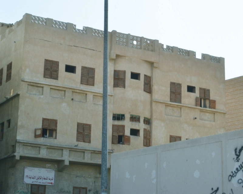 منزل مهجور بحي الملاوي (عبدالمحسن دومان)