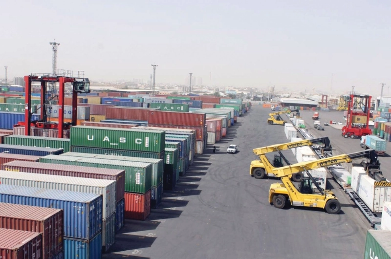 الميناء الجاف بالرياض (مكة)