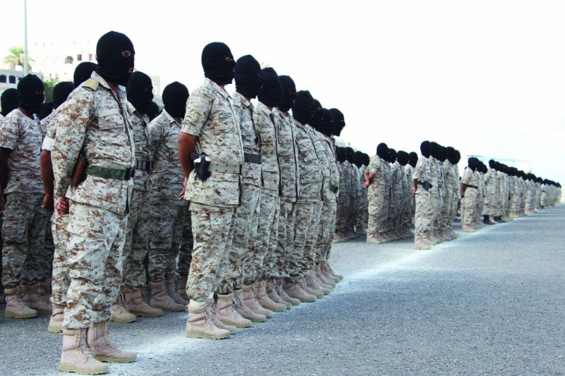 قوات مكافحة الشغب خلال حفل تخرج في عدن (أ ف ب)