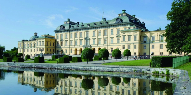 قصر دروتنينجهولم (visitstockholm)