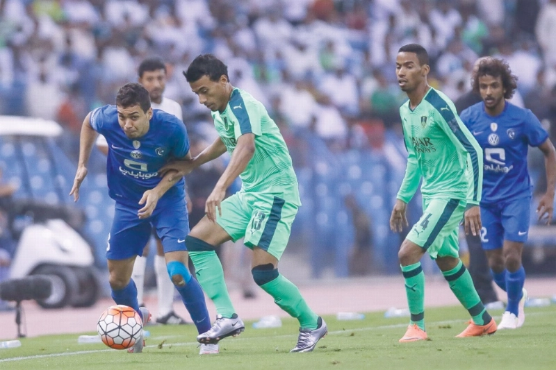 الهلال والأهلي في مواجهة سابقة (مكة)