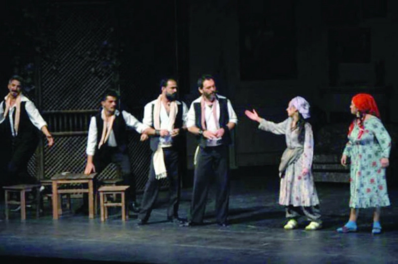 من عروض الافتتاح (atitheatre)