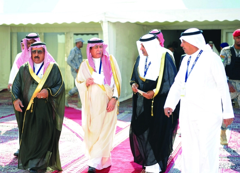 الحمدان ضمن المشاركين بالجلسة الختامية للمؤتمر (محمد يحيى)