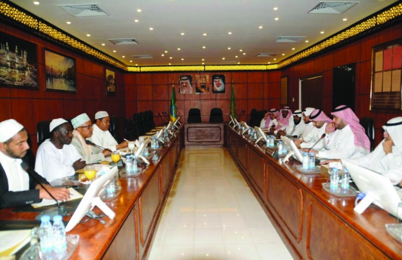 من الاجتماع أمس (واس)