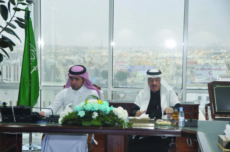 ماجد الحقيل وبندر حجار خلال اللقاء (مكة)