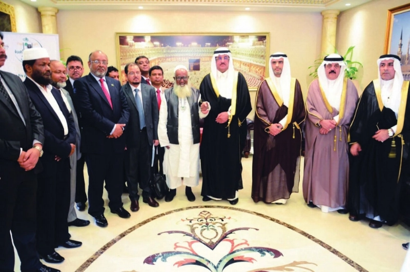 عصام بن سعيد مع الوفدين (مكة)