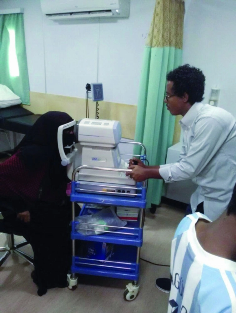 لاجئة بجيبوتي تتعالج في عيادات مركز الملك سلمان (واس)