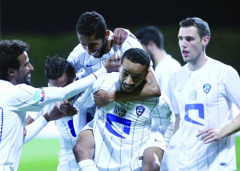 فرحة الهلال بالفوز على الفيصلي (إ ب أ)