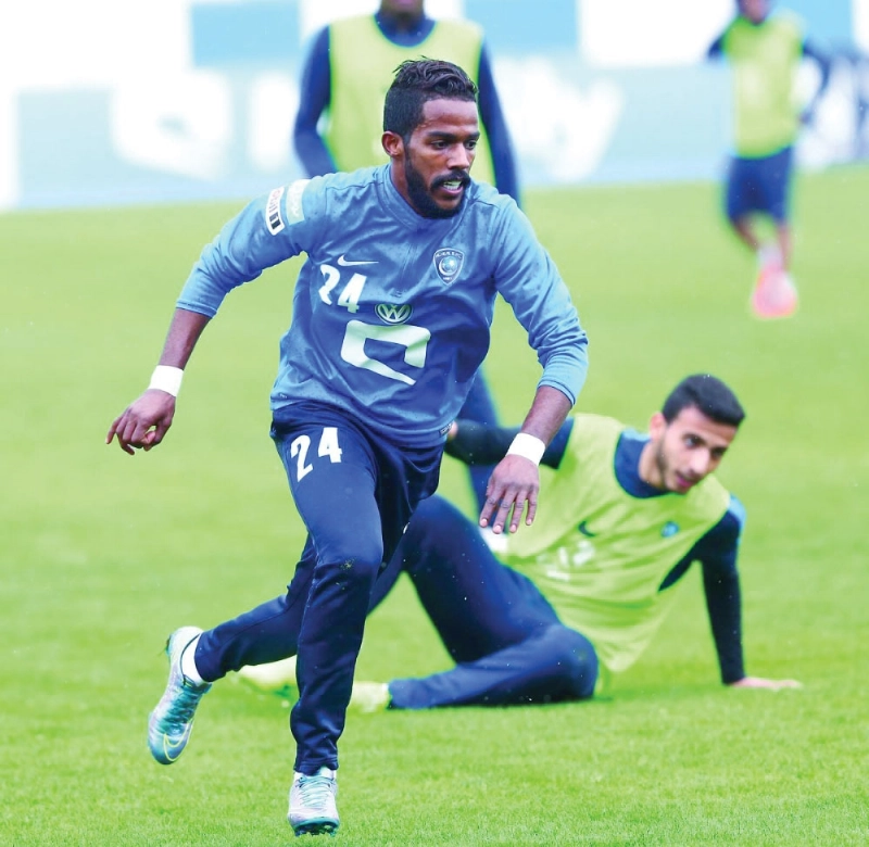 نواف العابد خلال مناورة أمس (إعلامي الهلال)