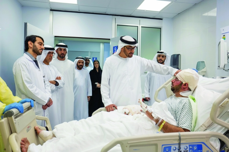 الشيخ محمد آل نهيان في زيارة سابقة لجمعة الكعبي (أ ب)