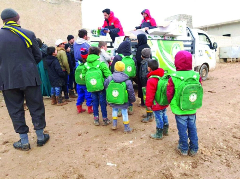 مساعدات سعودية للنازحين من حلب (واس)