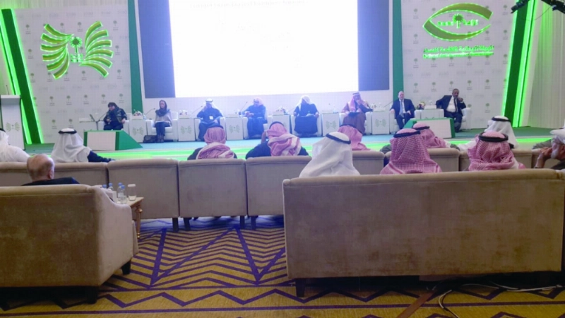 من المؤتمر الدولي لنزاهة في الرياض أمس (مكة)